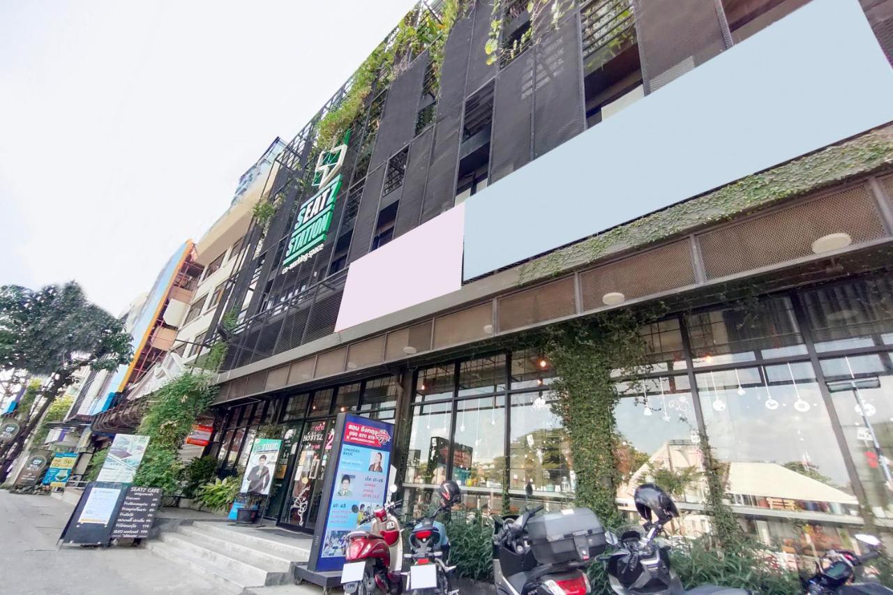 Hostel@Seatzstation Bangkok Exterior foto